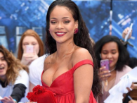 Rihanna - jej piersi zapragnęły wolności
